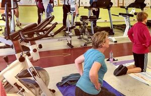 Cours de Clémentine. Pendant ce temps, d'autres pédalent ou courrent